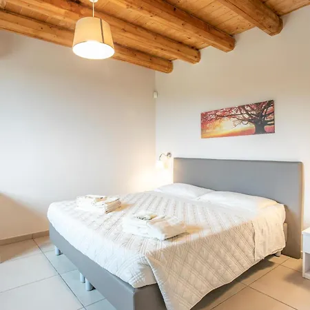 Oriental Muti Feriehus Chiaramonte Gulfi