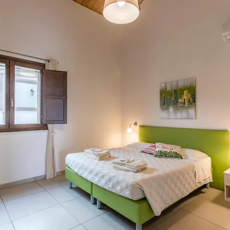 Oriental Muti 끼아라몬떼굴피