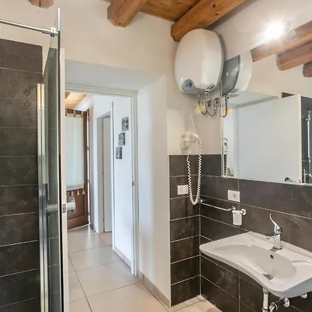 펜션 Oriental Muti 끼아라몬떼굴피